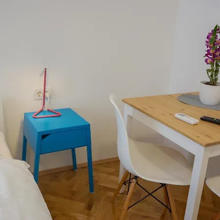 Apartment Basioli Sali Rum bild