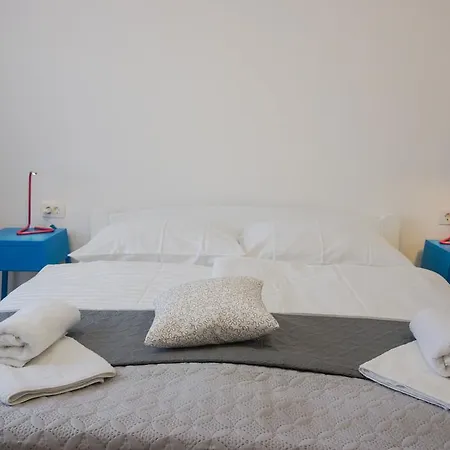 Apartment Basioli Sali Rum bild
